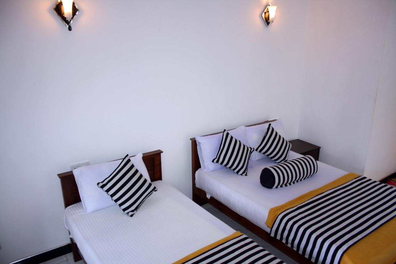 Adhi'S Place אלה מראה חיצוני תמונה